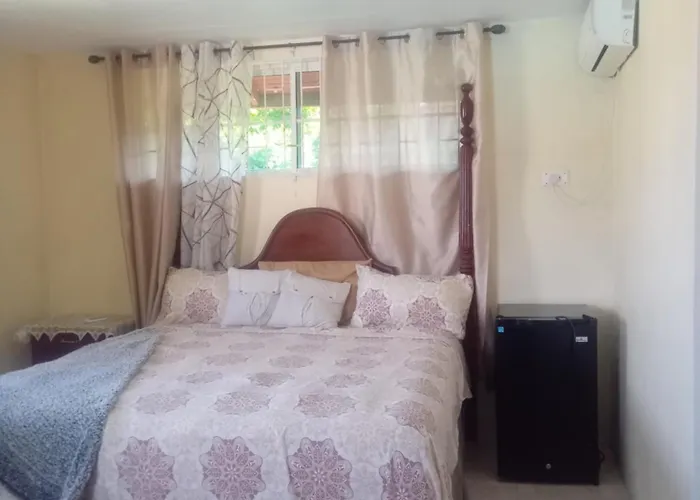 Tambell Haven Guest house 4*